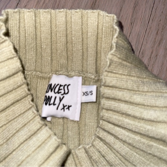 Princess Polly Twist Front Crop Cut Out Sweater Ribbed Sage Green xs/s - Picture 3 of 4